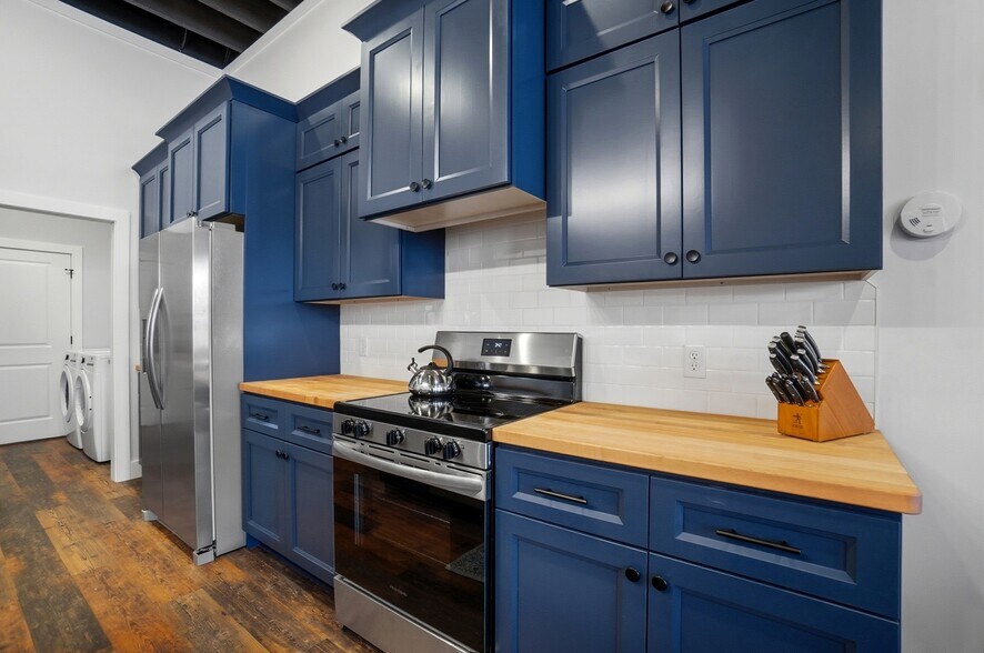 More Photos Of 110 W Main St, Deshler General Retail For Sale