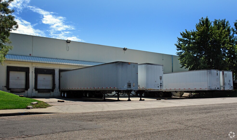 More Photos Of 5280 Joliet St, Denver Warehouse For Lease