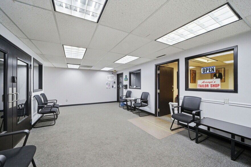 More Photos Of 225 S Academy Blvd, Colorado Springs Office For Sale
