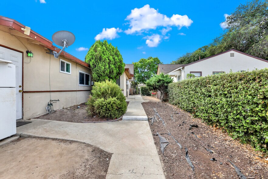 More Photos Of 1002-1010 S Campbell Ave, Alhambra Apartments For Sale