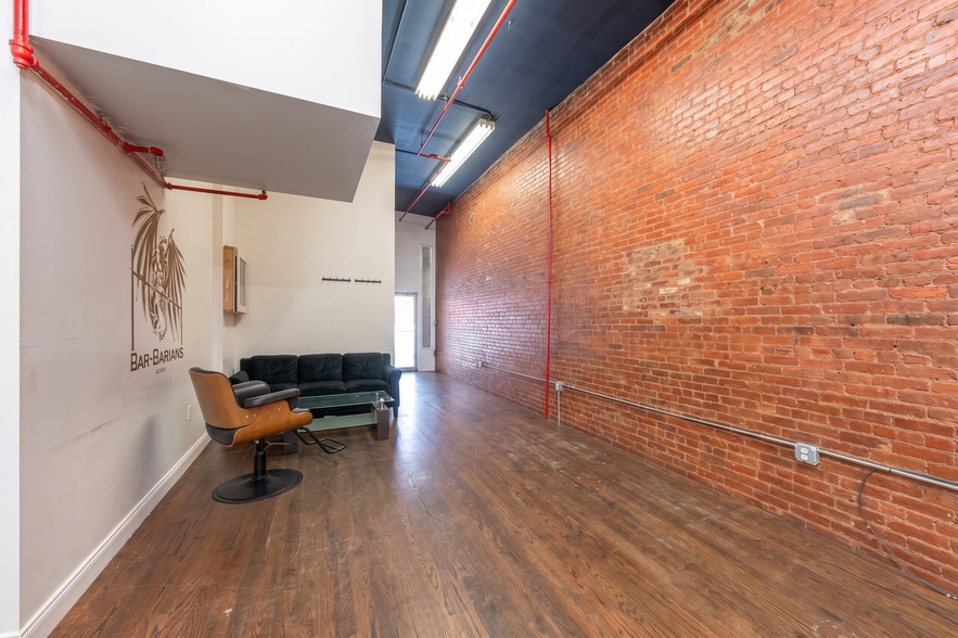 More Photos Of 369-371 Canal St, New York Apartments For Lease