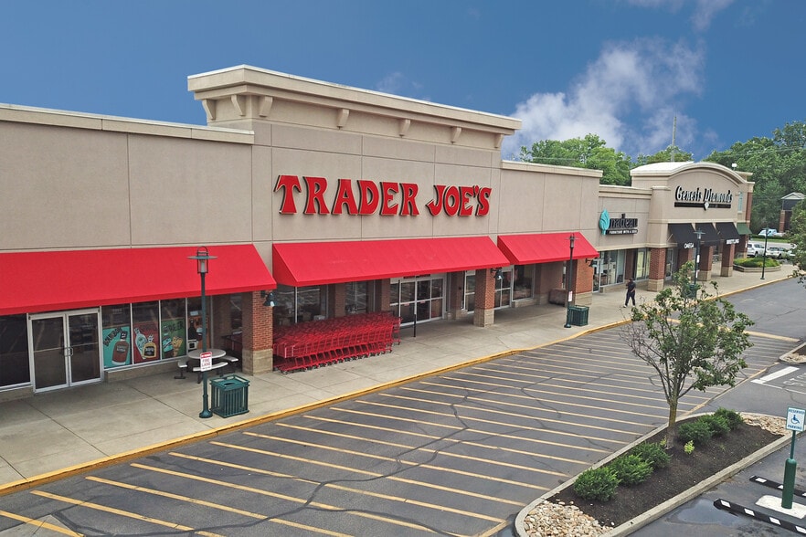 More Photos Of 4600 Shelbyville Rd, Louisville Unknown For Lease