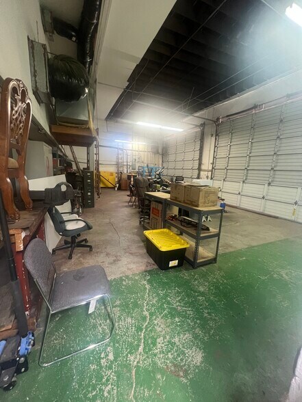 More Photos Of 3840 Bayshore Blvd, Brisbane Service For Lease