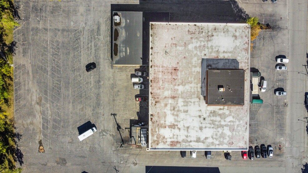 More Photos Of 30-32 N Russell Rd, Albany Office For Sale