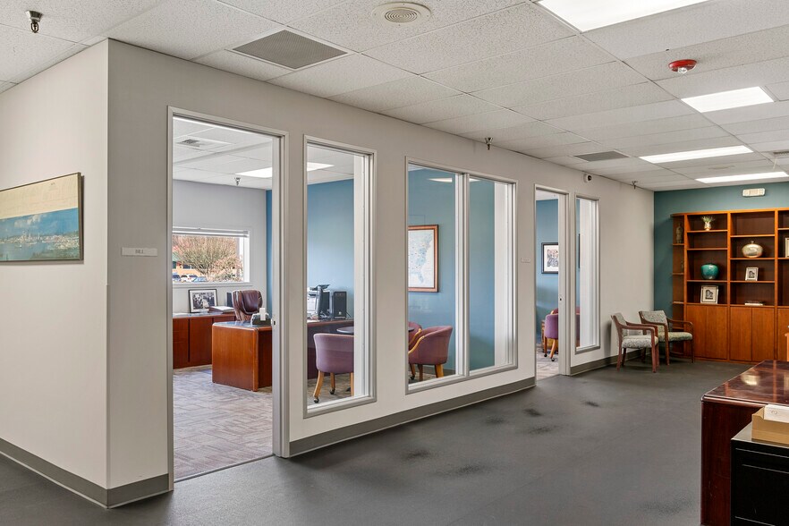 More Photos Of 1314 Auburn Way N, Auburn Health Club For Lease