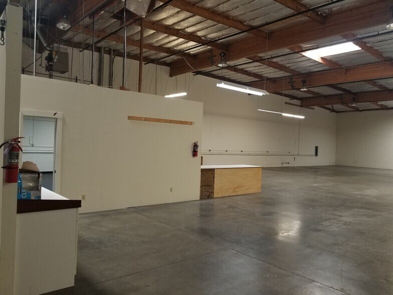 More Photos Of 707 Heinz Ave, Berkeley Warehouse For Lease