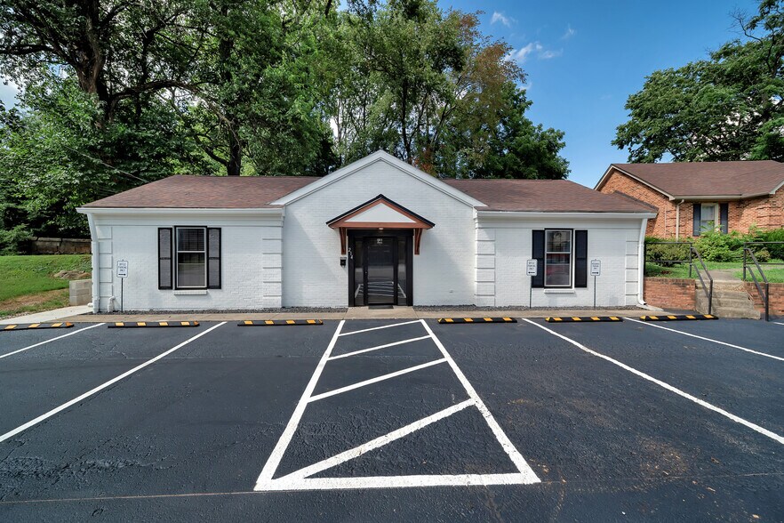 Primary Photo Of 214 Templin Ave, Bardstown Office Residential For Lease
