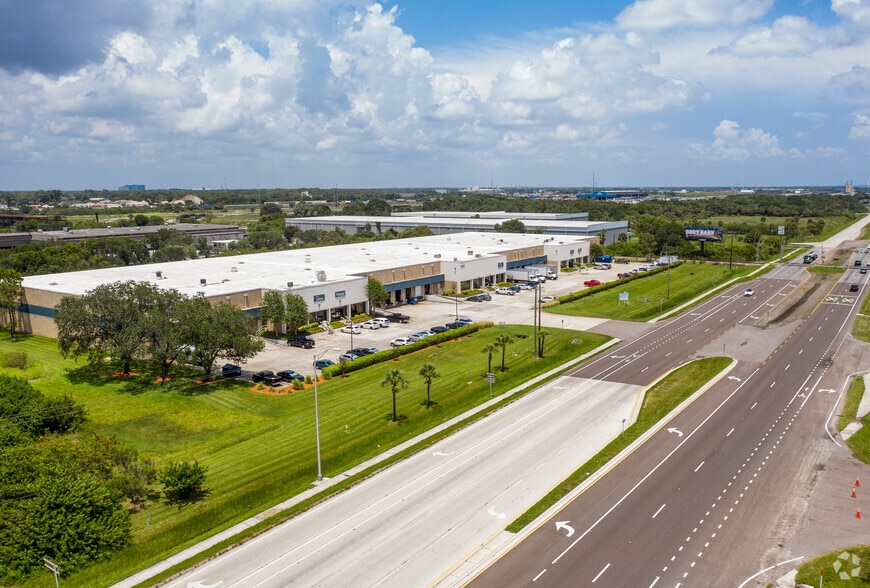 More Photos Of 5120 E Adamo Dr, Tampa Distribution For Lease