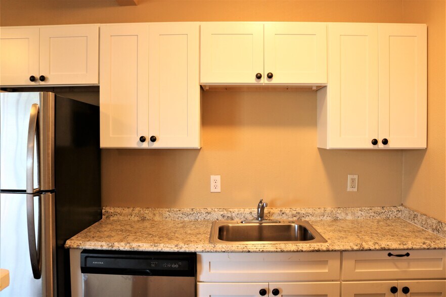 More Photos Of 216 Lucas St, San Antonio Apartments For Sale