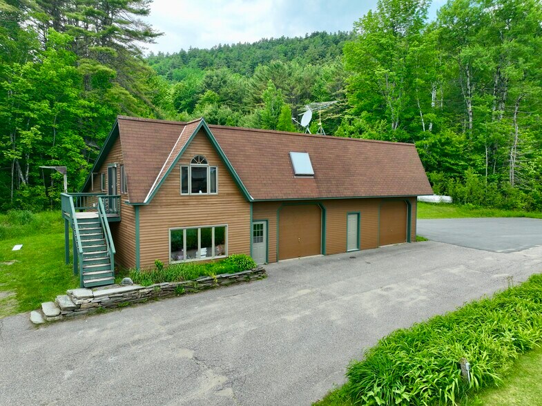 More Photos Of 487 Stevens Pl, Wells River Hospitality For Sale