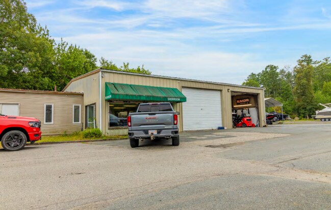 More Photos Of 447 Washington St, Pembroke Industrial For Sale