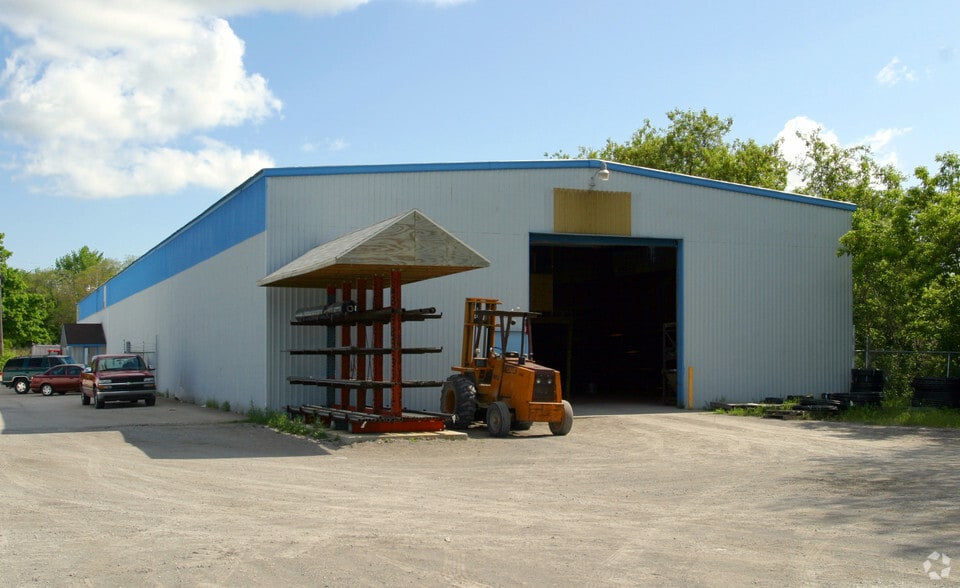 More Photos Of 305 2nd Street #9-10, Ferrysburg Warehouse For Sale