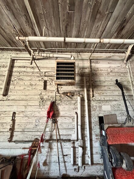 More Photos Of 621 McChord, Rantoul Industrial For Sale