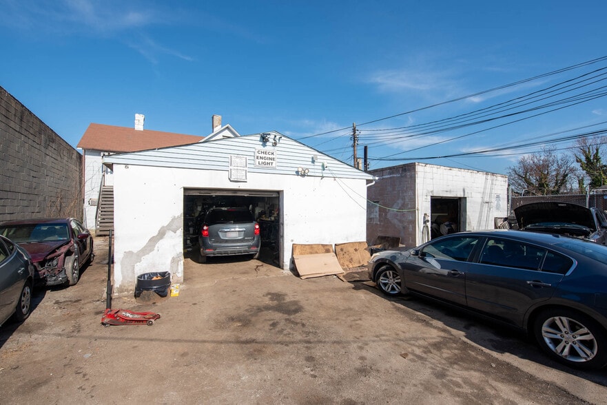 More Photos Of 4805-4811 Belair Rd, Baltimore Freestanding For Sale