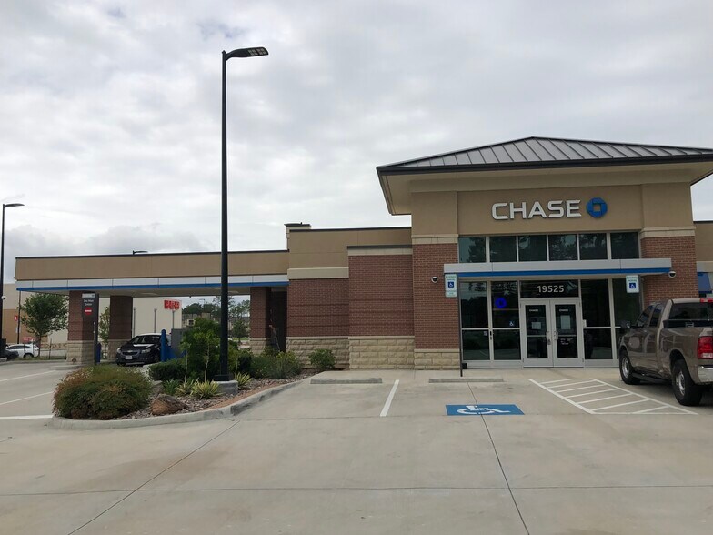 More Photos Of Highway 59 & Northpark Dr, Kingwood Unknown For Lease