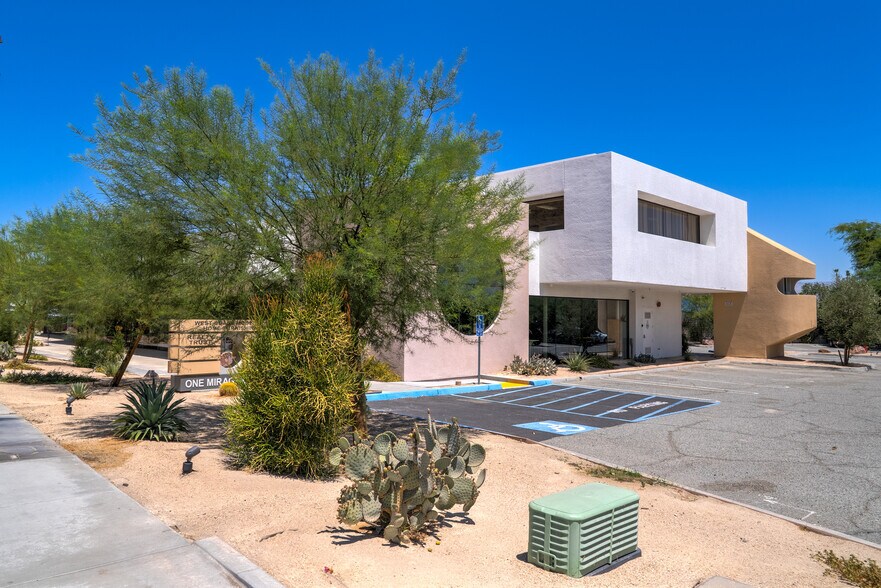 More Photos Of 69550 US Highway 111, Rancho Mirage Storefront Retail Office For Lease