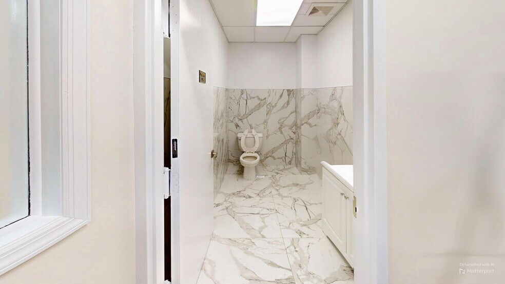 More Photos Of 1723 E 12th St, Brooklyn Medical For Lease