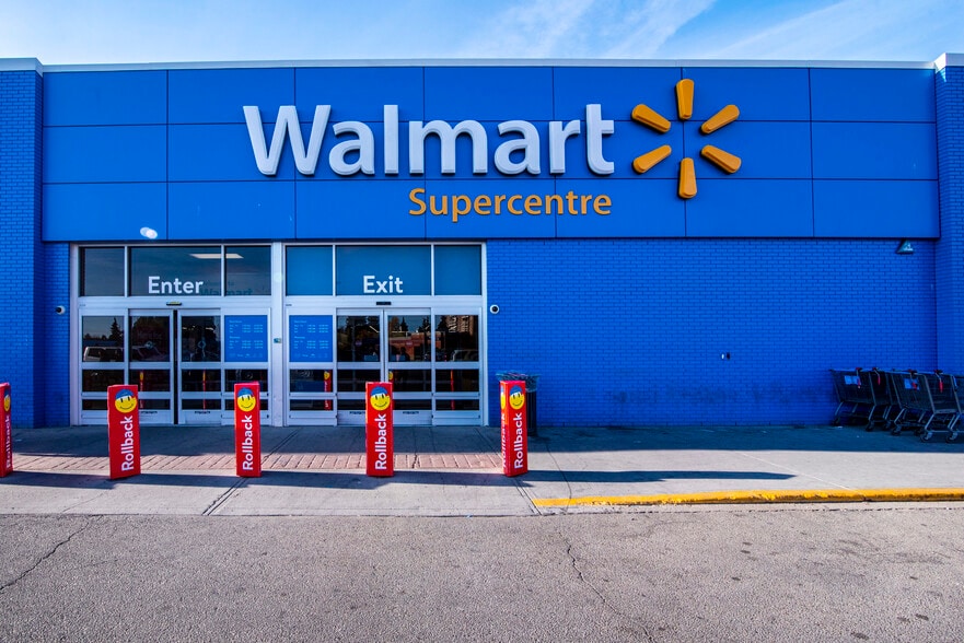 More Photos Of 8713 156th St, Edmonton Storefront For Lease
