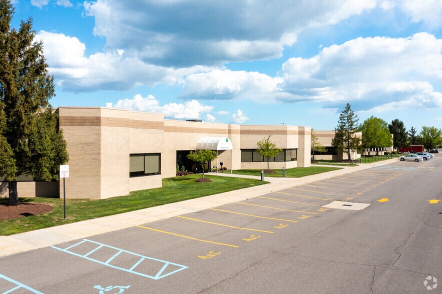 More Photos Of 31572 Industrial Rd, Livonia Unknown For Lease