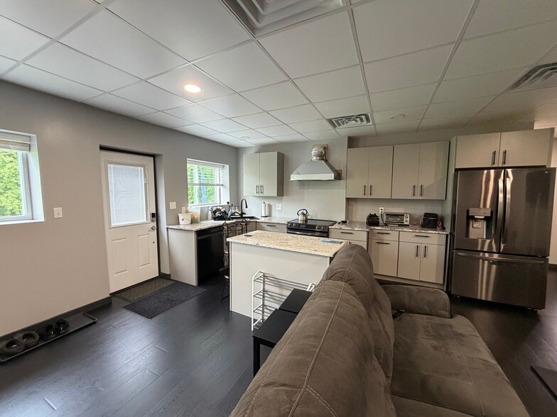 More Photos Of 144 Dance Hall Rd, Apollo Flex For Sale