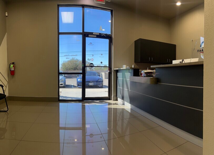 More Photos Of 1626 N Lee Trevino Dr, El Paso Medical For Lease