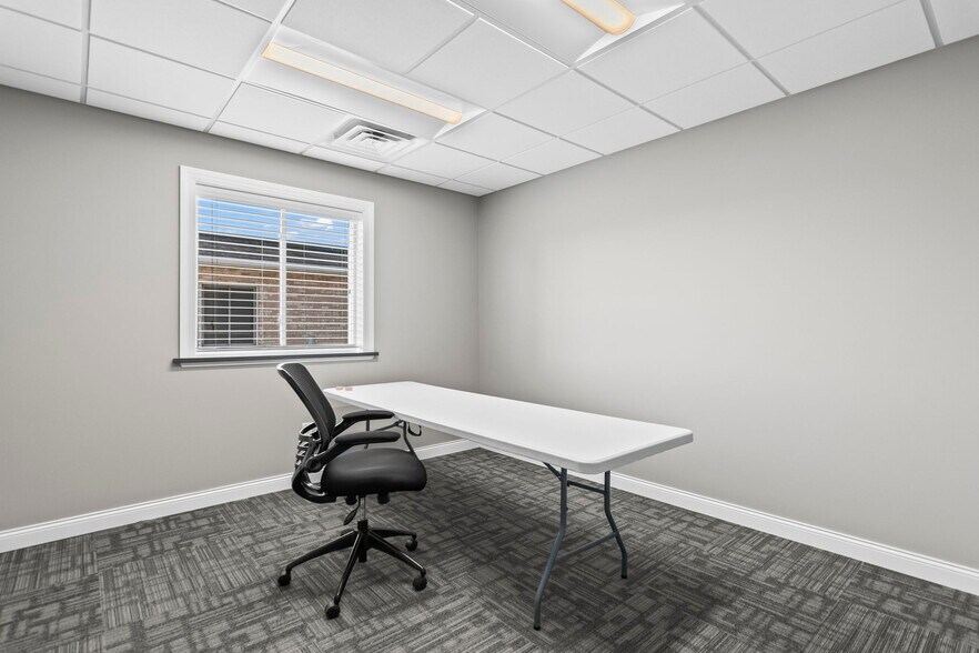 More Photos Of 3901 Pintail Dr, Springfield Office For Sale