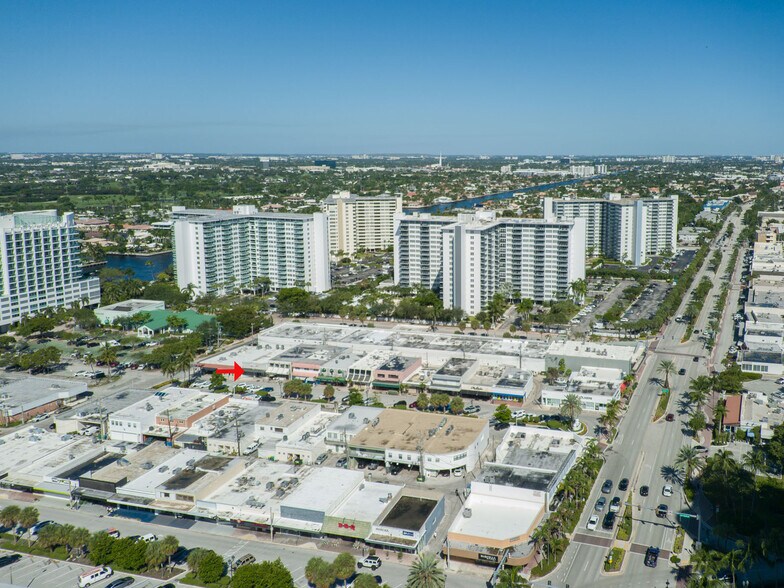 More Photos Of 3309 NE 33rd St, Fort Lauderdale General Retail For Lease