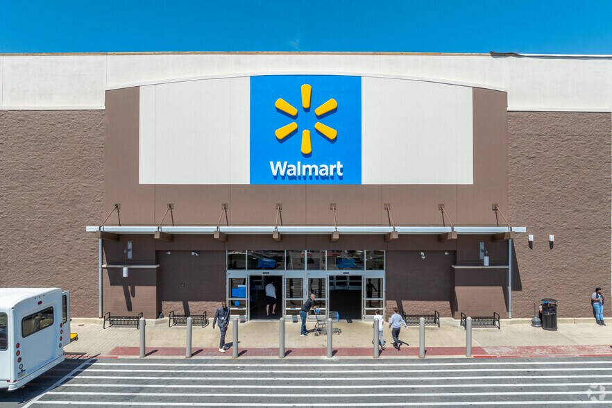 More Photos Of 400 S State Rd, Springfield Township Unknown For Lease