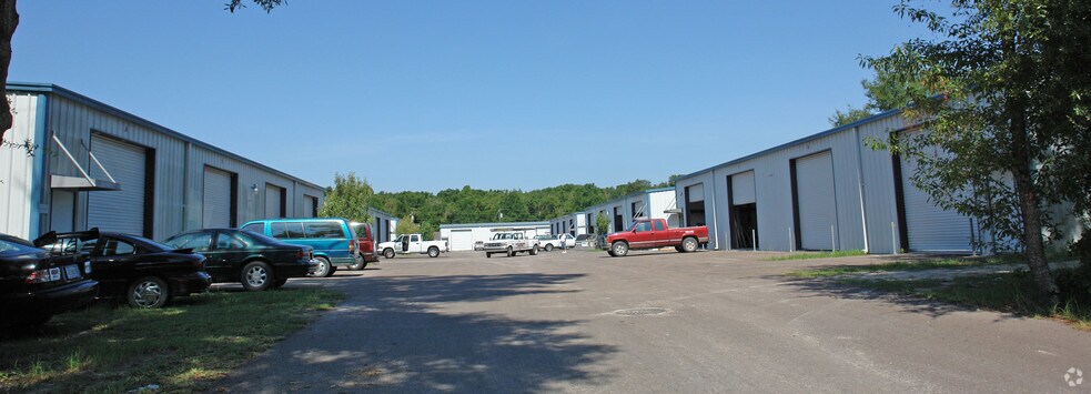 More Photos Of 100 SW 266th St, Newberry Service For Lease