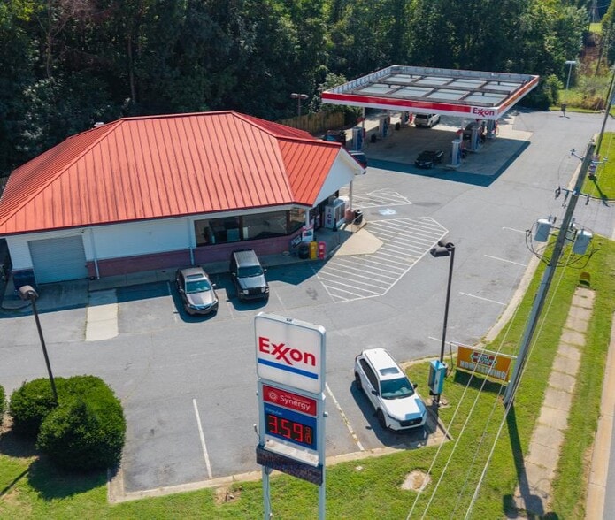 Primary Photo Of 6320 Jordan Rd, Ramseur Service Station For Sale