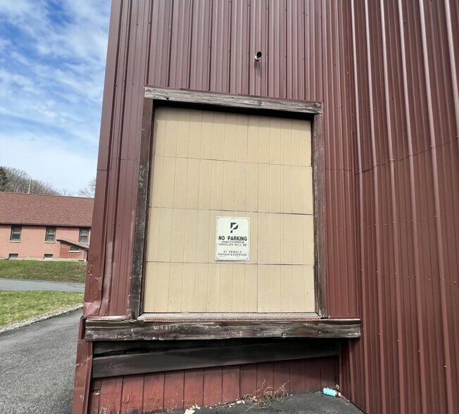 More Photos Of 71 Columbia St, Cohoes Distribution For Sale