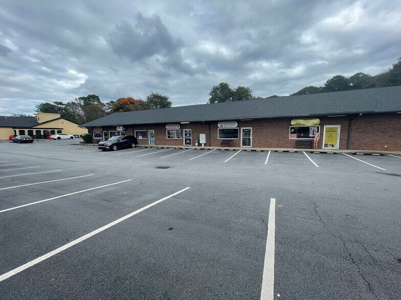 More Photos Of 3416 Centerville Hwy, Snellville Storefront For Sale
