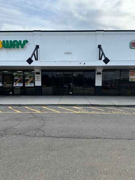 More Photos Of 6213-6221 Riverview Crossing Dr, Knoxville Unknown For Lease