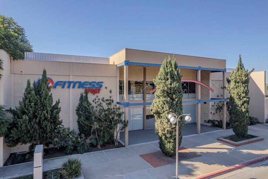 More Photos Of 1530 W West Covina Pky, West Covina Health Club For Lease