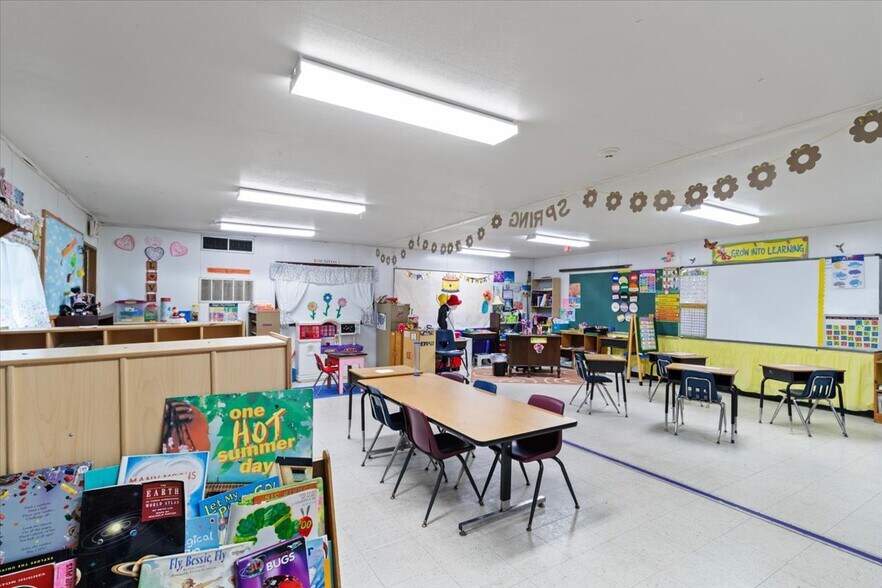 More Photos Of 2365 County Line Rd, Atlanta Daycare Center For Sale
