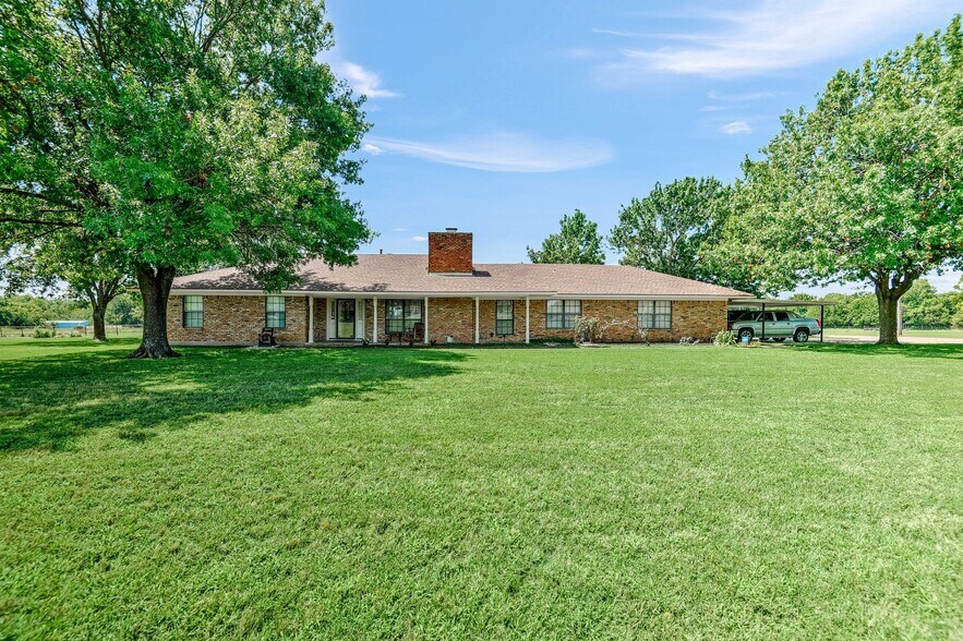 More Photos Of 27160 State Highway 56, Whitesboro Land For Sale