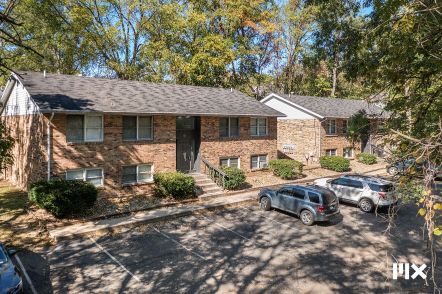 Primary Photo Of 118-130 S Clarendon St, Kalamazoo Apartments For Sale