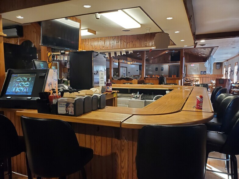 More Photos Of 4350 US Highway 322, Jamestown Restaurant For Sale