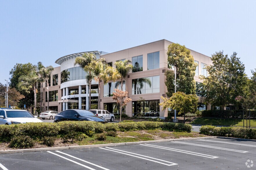More Photos Of 903 Calle Amanecer, San Clemente Office For Lease