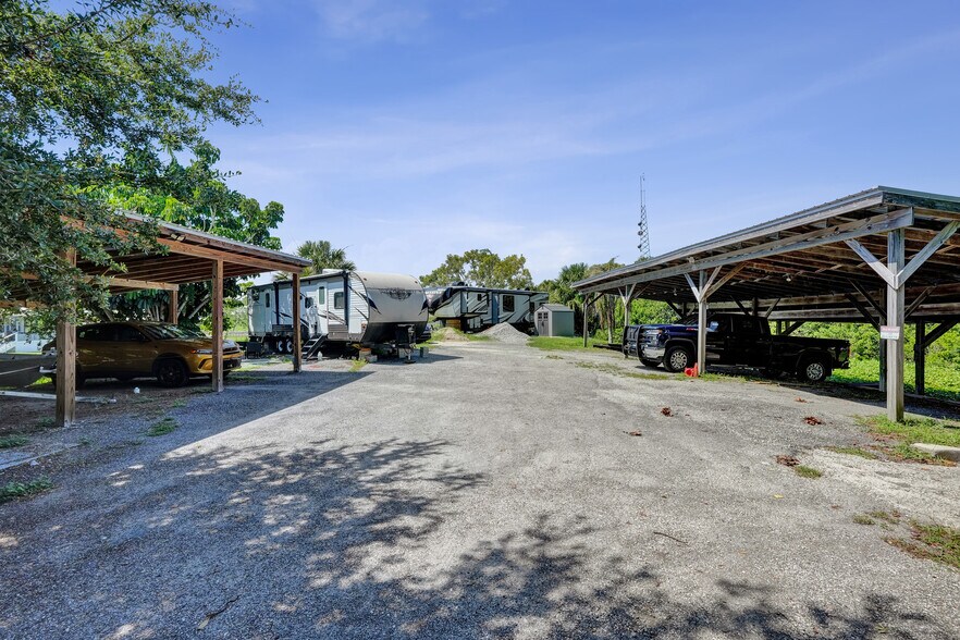 More Photos Of , Moore Haven Multifamily For Sale