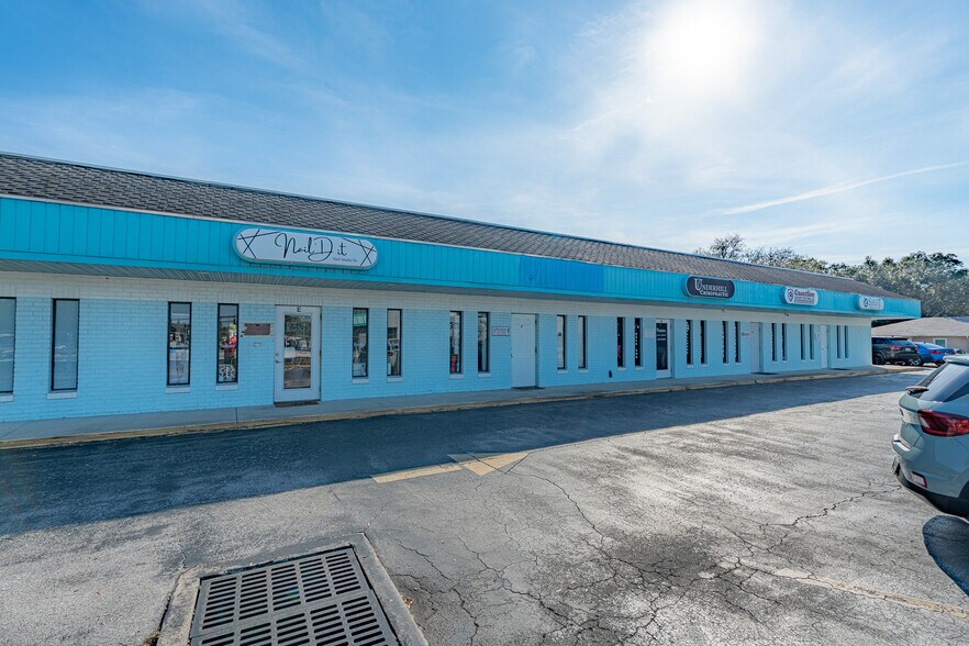 More Photos Of 612 N Ridgewood Ave, Edgewater Unknown For Lease