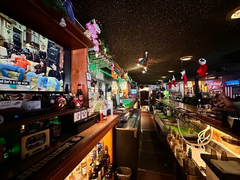 More Photos Of 1063 Hwy 95, Bullhead City Bar For Sale