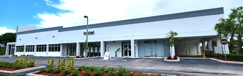 More Photos Of 503-523 Ridge Rd, Lantana Storefront For Lease