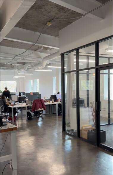 More Photos Of 10203 Santa Monica Blvd, Los Angeles Office For Lease