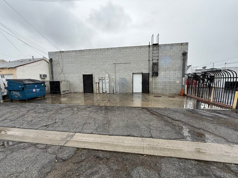 More Photos Of 715 N Maclay Ave, San Fernando Restaurant For Sale