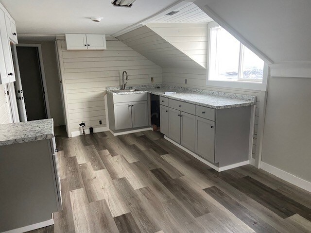 More Photos Of 610 Oregon St, Oshkosh Office Residential For Sale