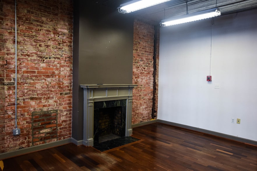 More Photos Of 1210 18th St NW, Washington Office For Lease