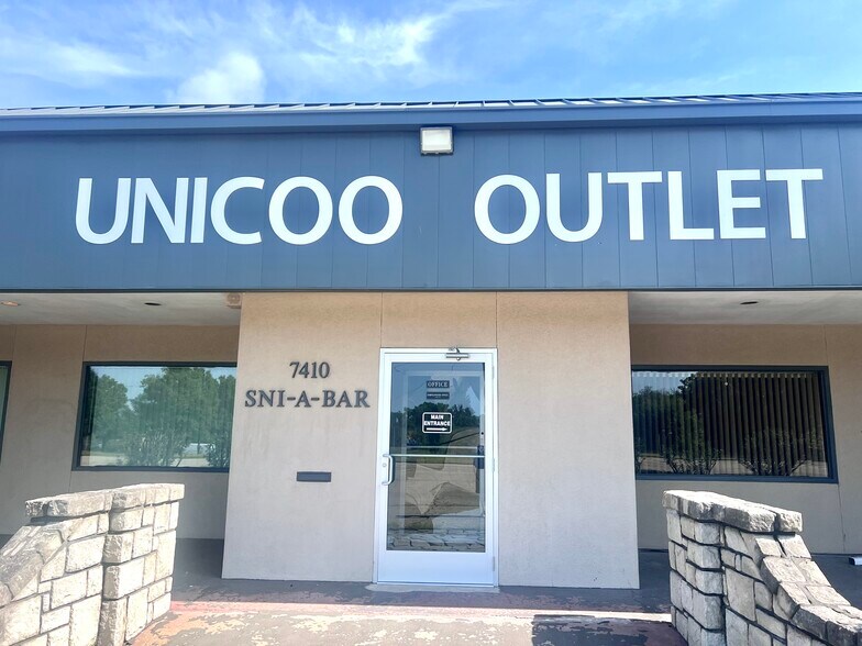 More Photos Of 7410 Sni-A-Bar Rd, Kansas City Manufacturing For Sale
