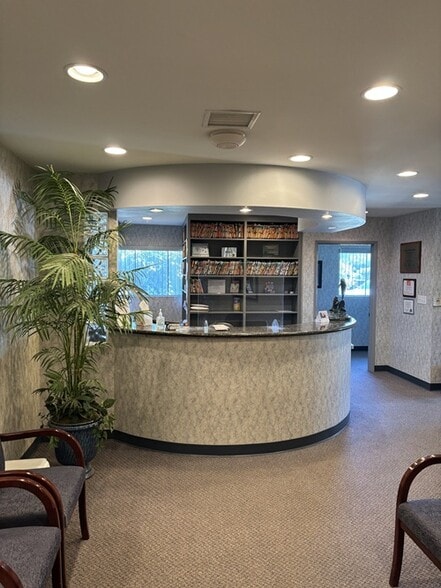 More Photos Of 1975 Royal Ave, Simi Valley Office For Sale
