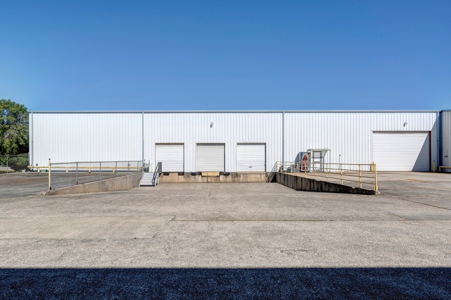 Primary Photo Of 3020 Greens Rd, Houston Warehouse For Lease